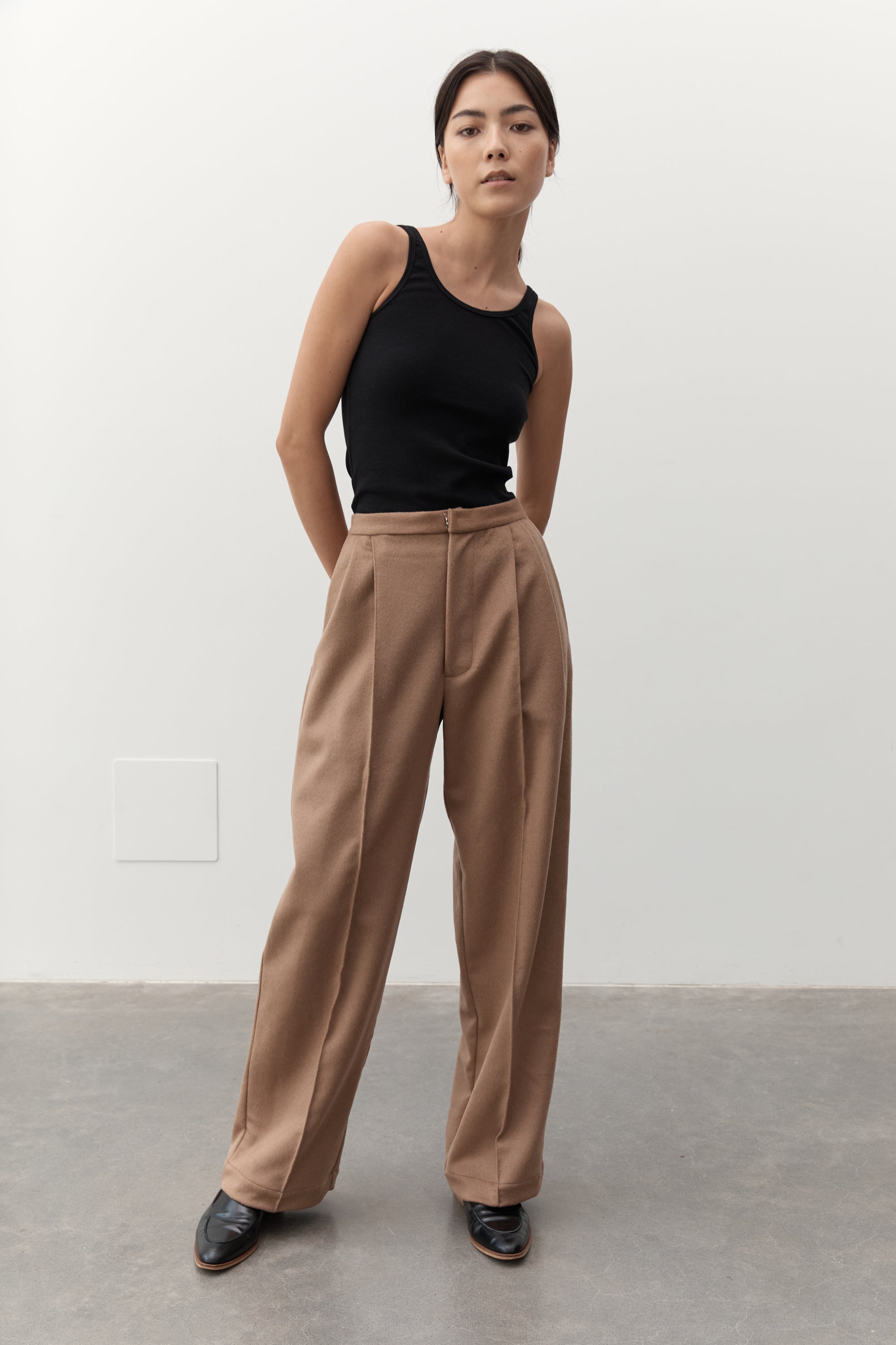 Uo arlo clearance pleated pant